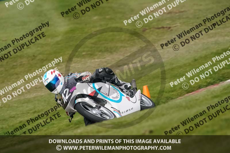 cadwell no limits trackday;cadwell park;cadwell park photographs;cadwell trackday photographs;enduro digital images;event digital images;eventdigitalimages;no limits trackdays;peter wileman photography;racing digital images;trackday digital images;trackday photos